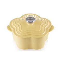 Le Creuset Mimosa Cast Iron 20cm Flower Casserole – Queenspree Le Creuset Mimosa Cast Iron 20cm Flower Casserole – Queenspree