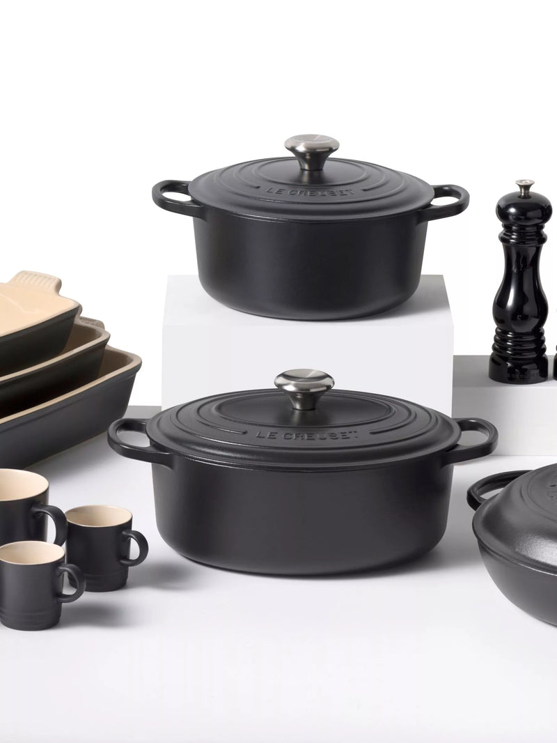 Le Creuset Signature Satin Black Cast Iron 24cm Round Casserole (Black Interior)
