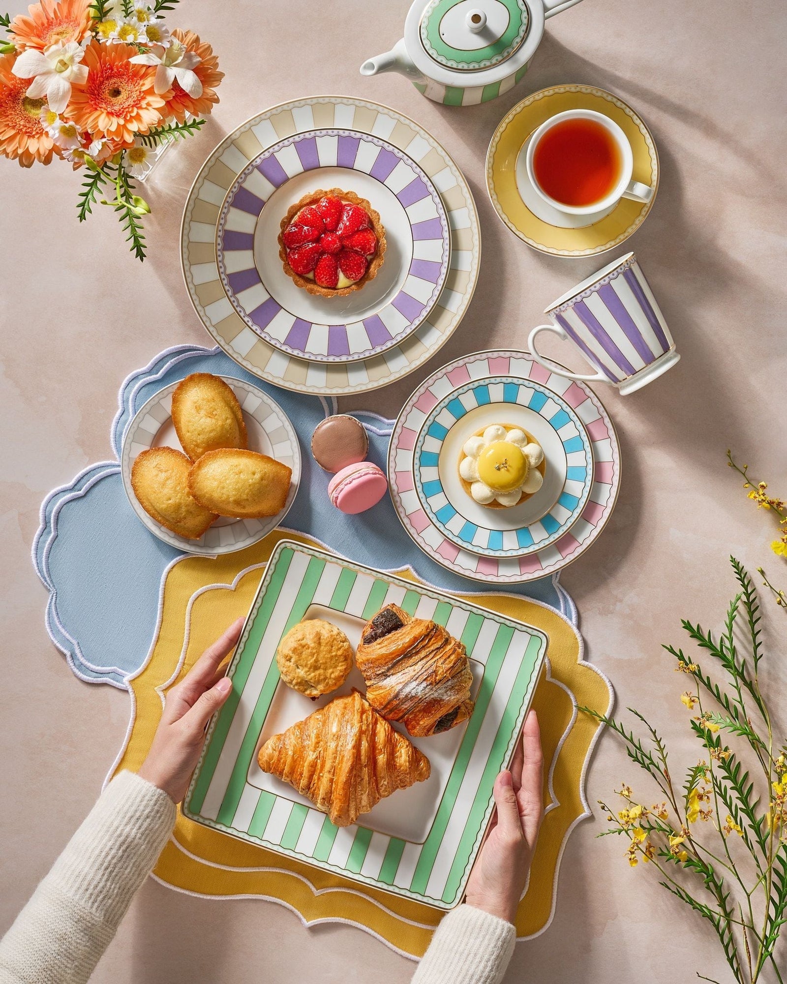 Noritake シルクスクリーン　ケーキ Noritake Carnivale 2Pcs Cake Plate – Queenspree