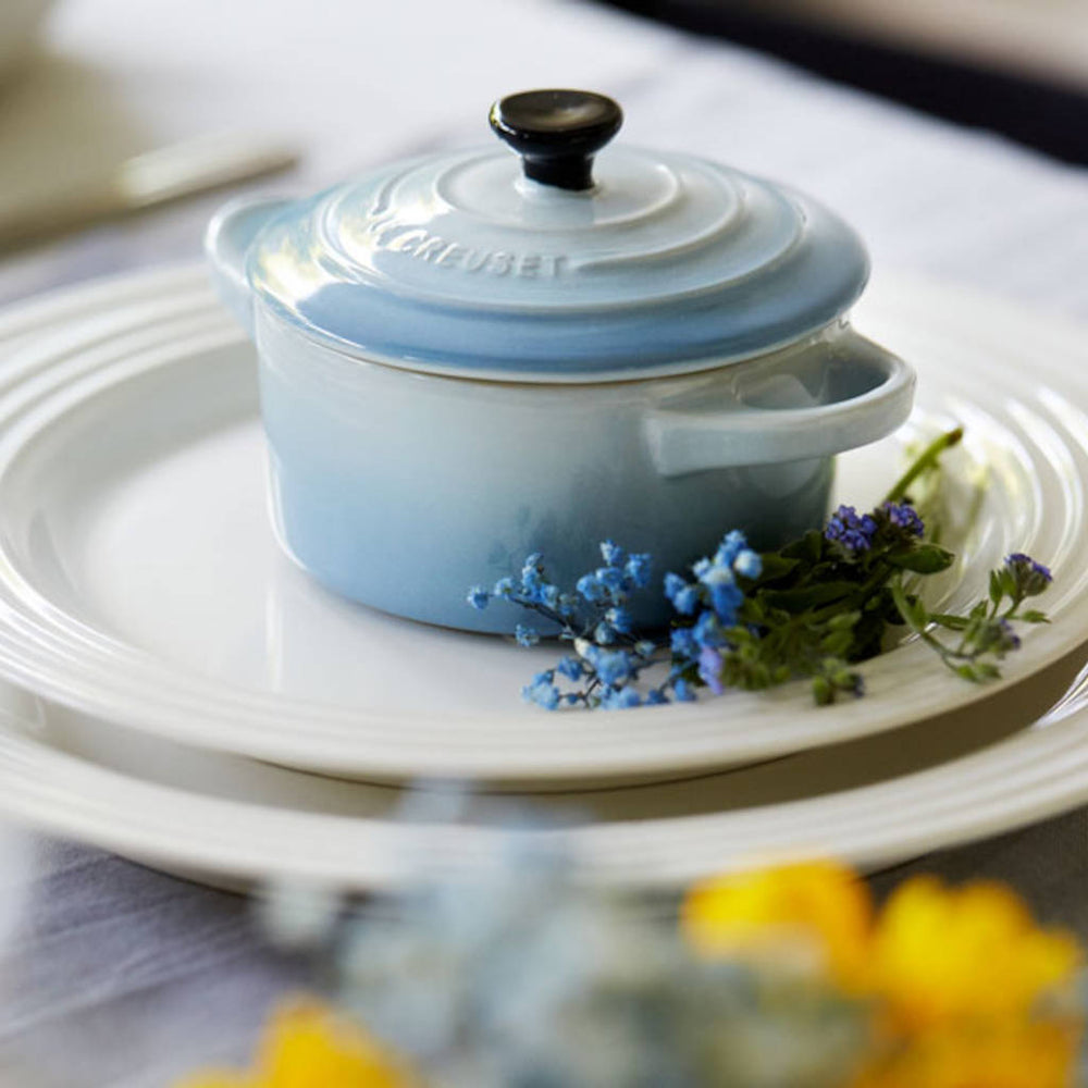 Le Creuset Coastal Blue Stoneware Petite Round Casserole – Queenspree