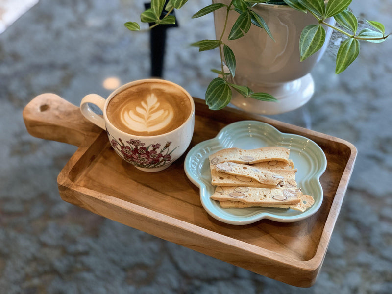 Queenspree Teak Wood Cheese Tray with Handle 20cm